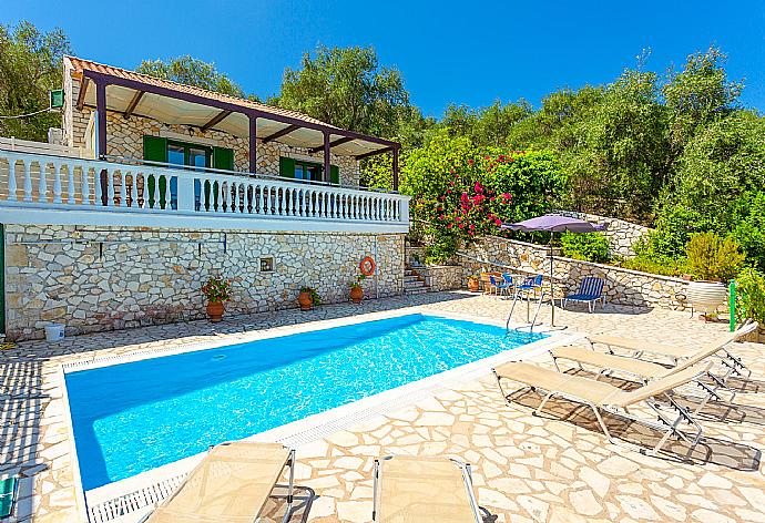 ,Beautiful villa with private pool and terrace with sea views . - Villa Anastasia . (Photo Gallery) }}