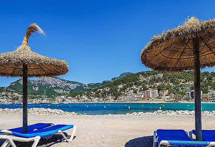 Local Beach . - Villa Esperanza . (Галерея фотографий) }}