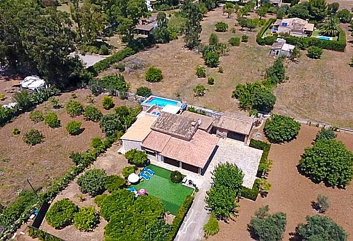 Aerial view  . - Villa Esperanza . (Photo Gallery) }}