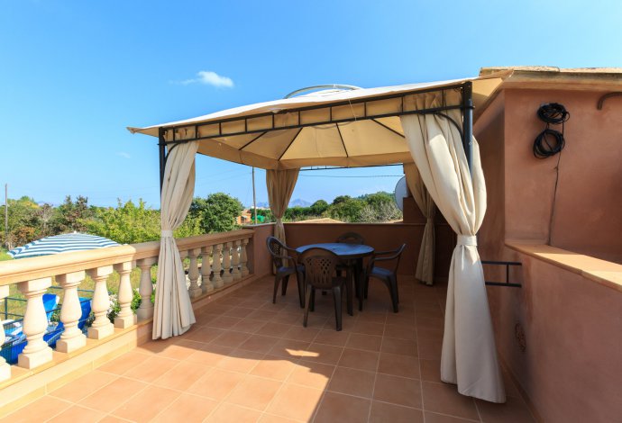 Balcony with views . - Villa Esperanza . (Photo Gallery) }}