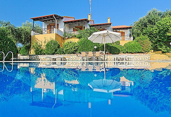 Beautiful Villa with Private Pool, Terrace and Views . - Villa Marialetta . (Fotogalerie) }}