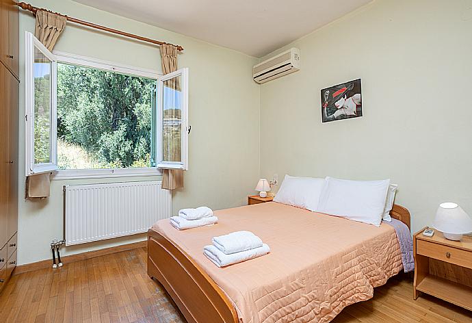 Double bedroom with A/C . - Villa Vasso . (Photo Gallery) }}