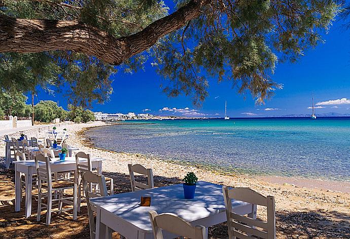 Seafront Taverna . - Villa Vasso . (Photo Gallery) }}