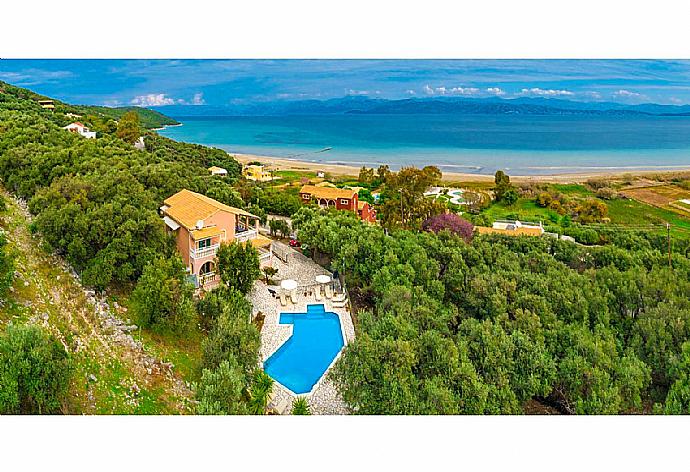 Beautiful villa with private pool and terrace . - Villa Thespina . (Γκαλερί Φωτογραφιών) }}
