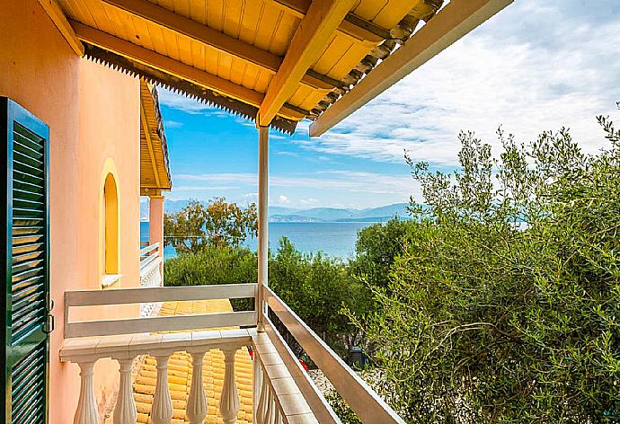 Balcony with sea views . - Villa Thespina . (Γκαλερί Φωτογραφιών) }}