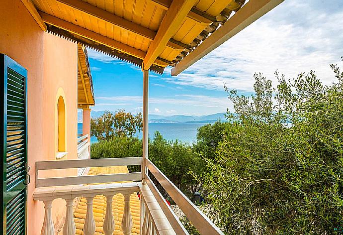 Balcony with sea views . - Villa Thespina . (Photo Gallery) }}