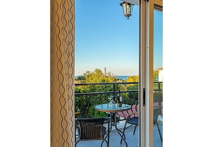 Balcony with sea views . - Sun Beach Villa Tria . (Photo Gallery) }}