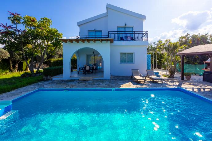  . - Sun Beach Villa Tria . (Photo Gallery) }}