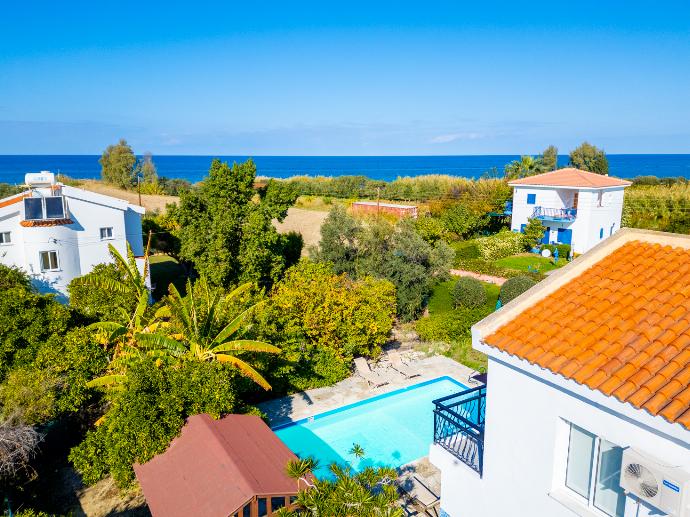  . - Sun Beach Villa Tria . (Photo Gallery) }}