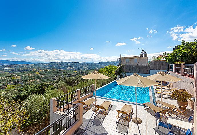 Private infinity pool and terrace with panoramic sea and countryside views . - Villa Zeus . (Photo Gallery) }}