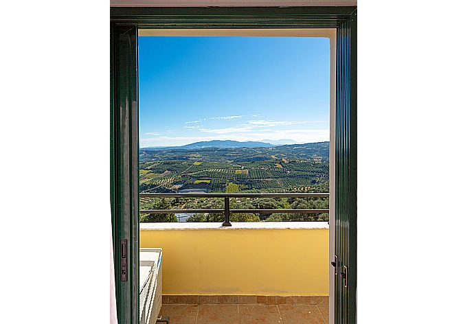 Balcony with panoramic sea and countryside views . - Villa Zeus . (Photo Gallery) }}