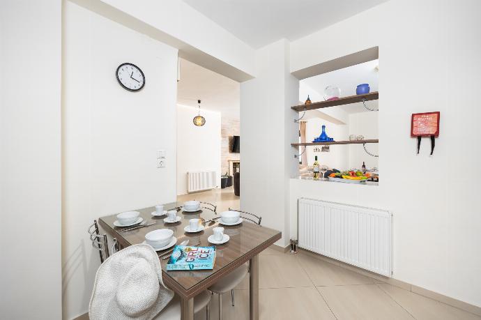 Equipped kitchen . - Villa Olive . (Photo Gallery) }}