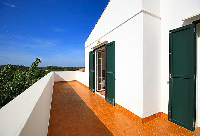 Balcony with views . - Villa Biniparrell . (Fotogalerie) }}