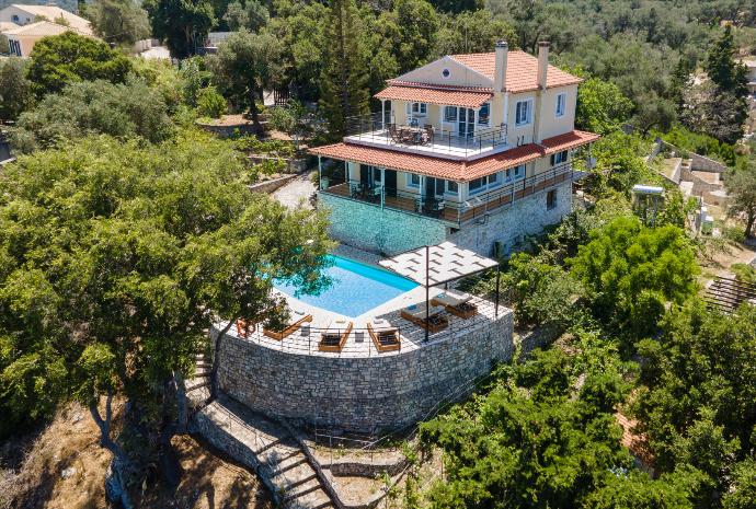 Beautiful villa with a private pool and panoramic sea views . - Villa Nefeli . (Galería de imágenes) }}