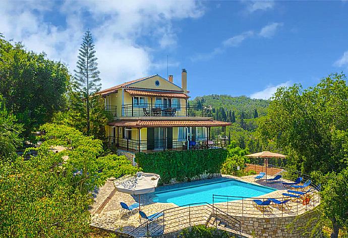 Aerial view of Villa Nefeli . - Villa Nefeli . (Галерея фотографий) }}