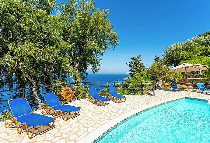 Private pool and terrace with panoramic sea views . - Villa Nefeli . (Photo Gallery) }}