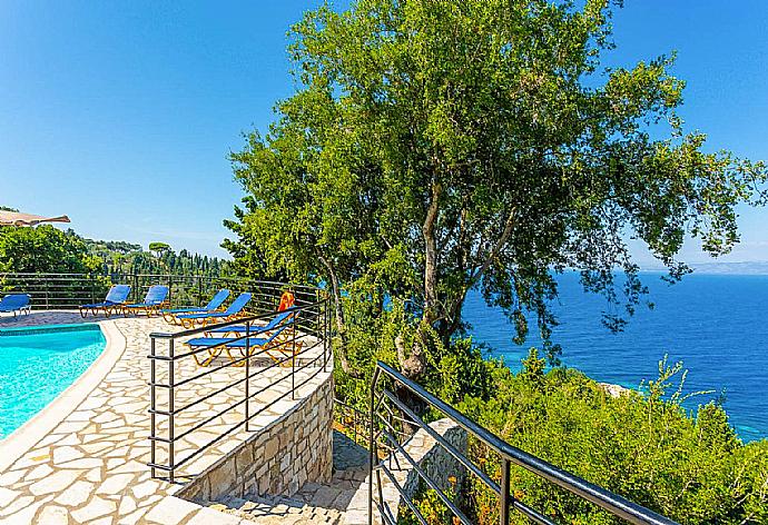 Private pool and terrace with panoramic sea views . - Villa Nefeli . (Photo Gallery) }}