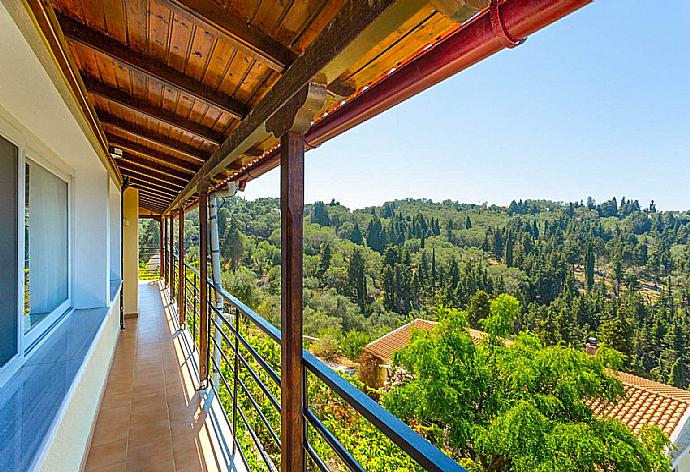 Balcony with views . - Villa Nefeli . (Photo Gallery) }}