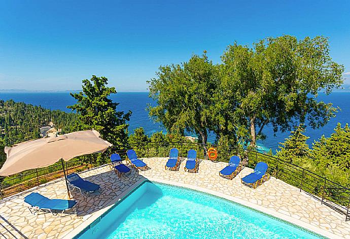 Private pool and terrace with panoramic sea views . - Villa Nefeli . (Photo Gallery) }}