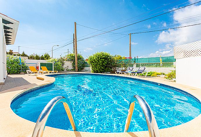 Private pool and terrace . - Villa Emilio . (Fotogalerie) }}