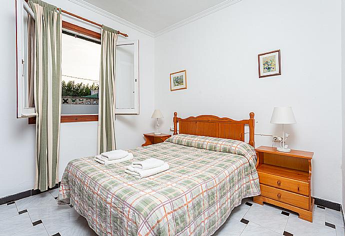 Double bedroom . - Villa Emilio . (Photo Gallery) }}