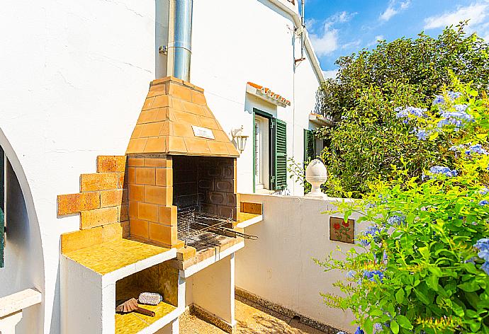 BBQ area . - Villa Emilio . (Photo Gallery) }}