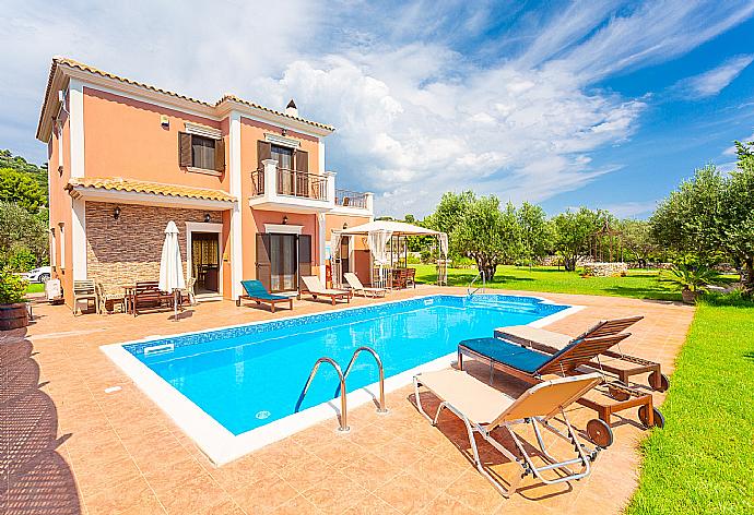 ,Beautiful villa with private pool and terrace . - Villa Marina . (Galería de imágenes) }}