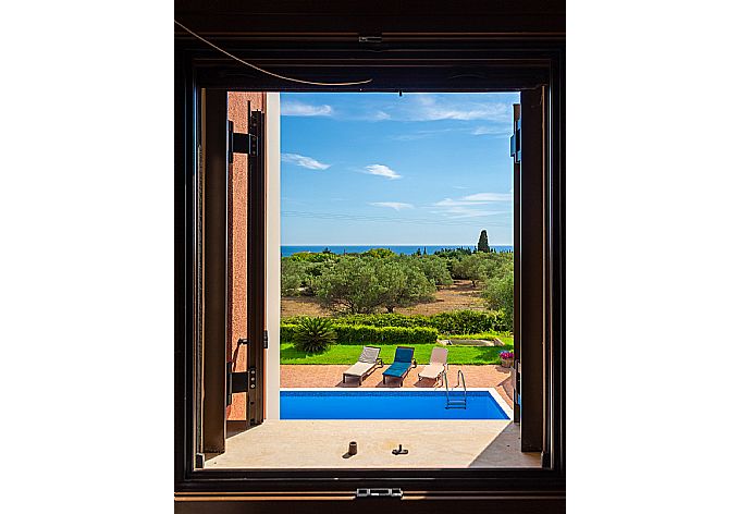 Window view . - Villa Marina . (Galerie de photos) }}