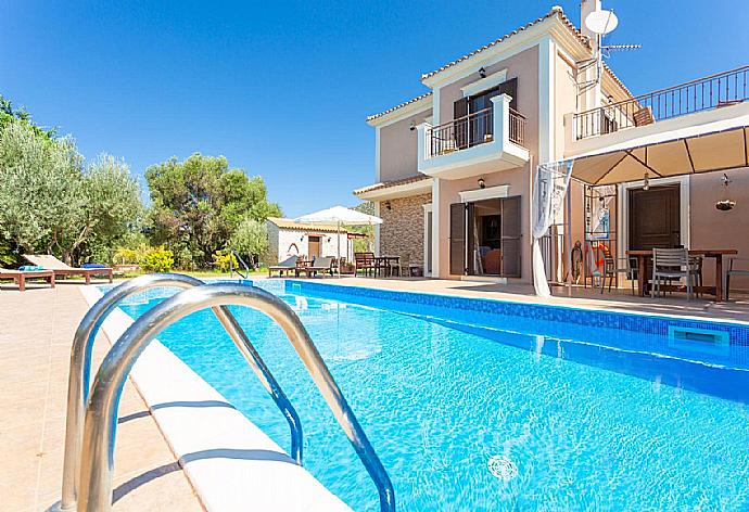 Beautiful villa with private pool and terrace . - Villa Eufrosini . (Photo Gallery) }}