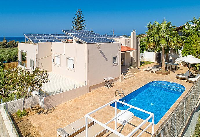 Aerial view of Villa Thetis . - Villa Thetis . (Galería de imágenes) }}