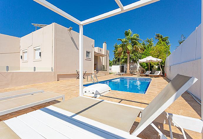 Beautiful villa with private pool and terrace . - Villa Thetis . (Photo Gallery) }}