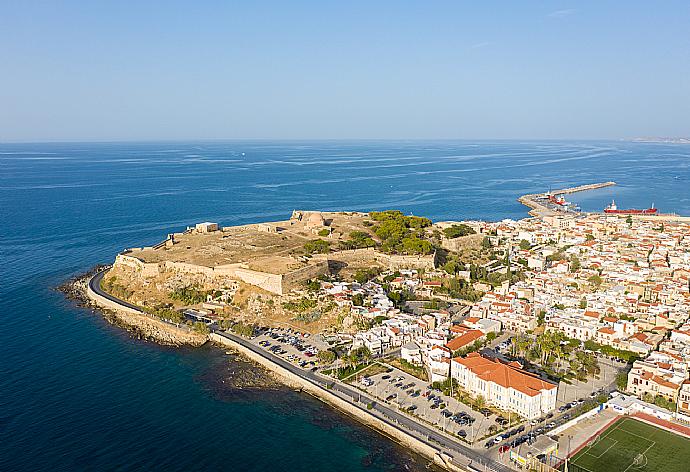 Rethymno . - Villa Thetis . (Галерея фотографий) }}