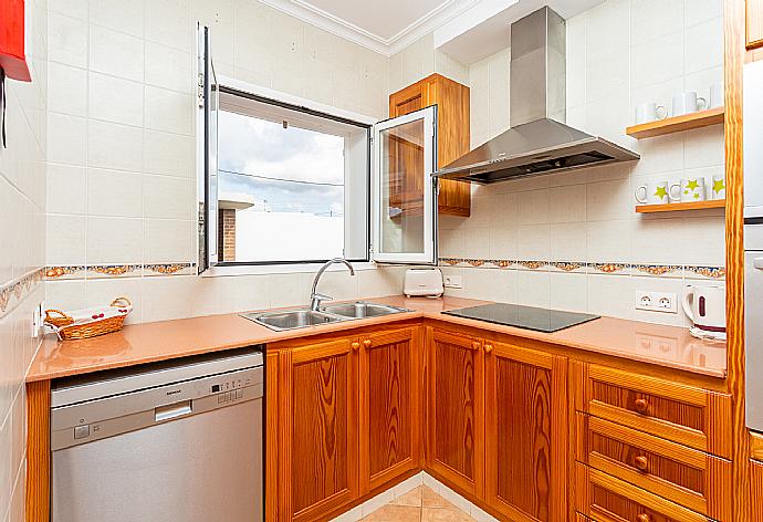 Equipped kitchen . - Villa Evelyn . (Fotogalerie) }}