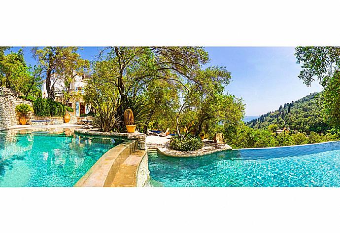 Private infinity pool and terrace . - The Olive Press - Agni Bay . (Photo Gallery) }}