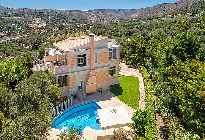 ,Beautiful villa with private pool and terrace . - Villa Pelagos . (Photo Gallery) }}