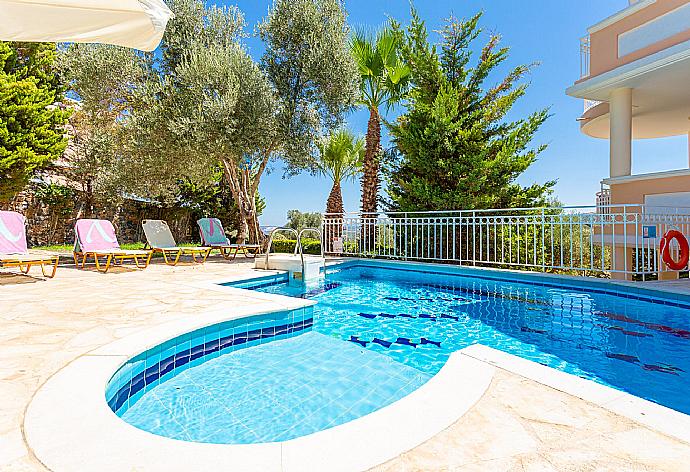 Private pool and terrace . - Villa Pelagos . (Photo Gallery) }}