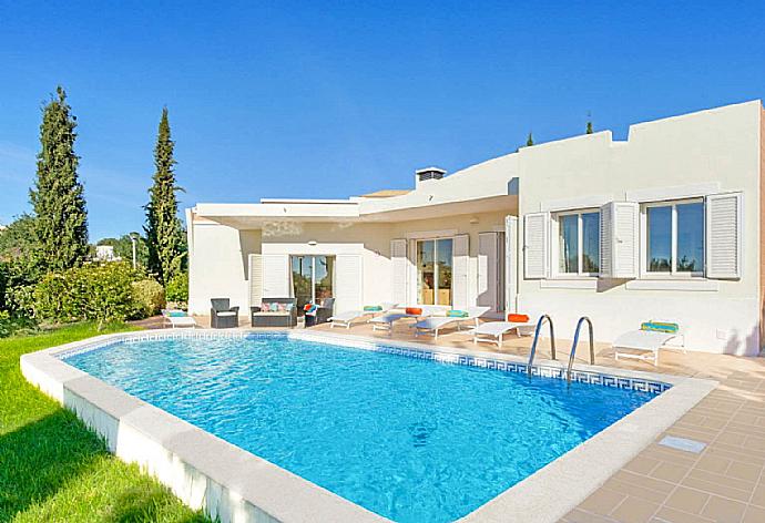  . - Villa Tulipa . (Photo Gallery) }}