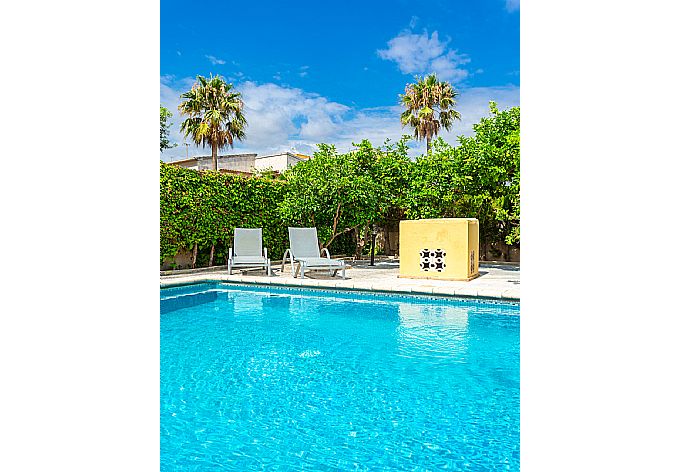 Private pool and terrace . - Beach Villa Miguel . (Fotogalerie) }}