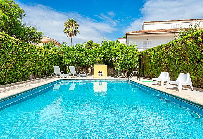 Private pool and terrace . - Beach Villa Miguel . (Galerie de photos) }}