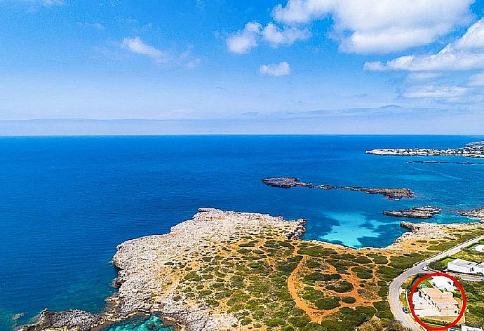 Aerial view showing location of Water Front Villa Shalom . - Water Front Villa Shalom . (Galleria fotografica) }}