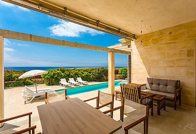 Terrace and outdoor seating . - Water Front Villa Shalom . (Galería de imágenes) }}