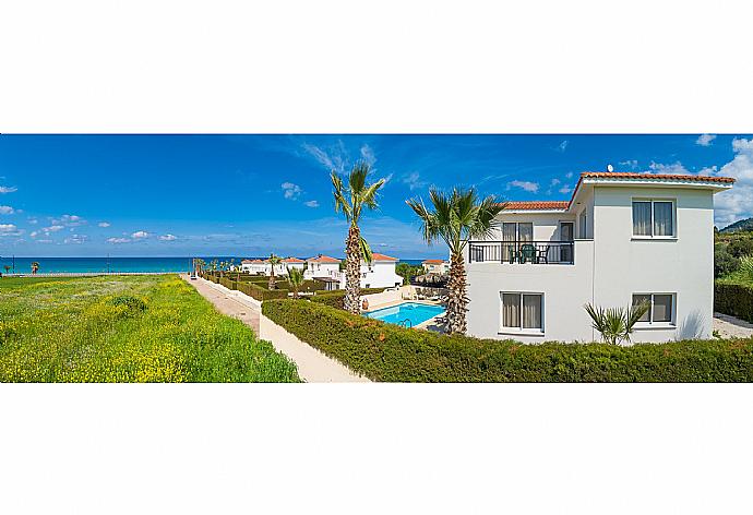 Beautiful villa with private pool and terrace with sea views . - Villa Zinia . (Galería de imágenes) }}