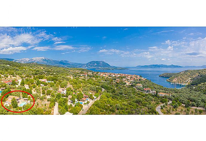 Aerial view showing location of Villa Kyknos . - Villa Kyknos . (Photo Gallery) }}