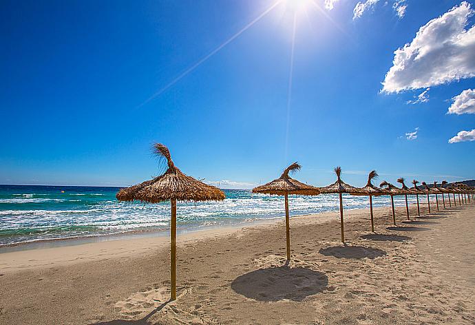 Local Beach . - Villa Gaida . (Галерея фотографий) }}