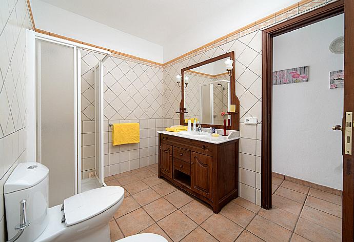 Villa Gaida Bathroom