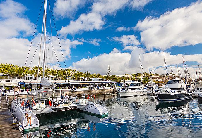 Puerto Calero . - Vista Faro . (Fotogalerie) }}