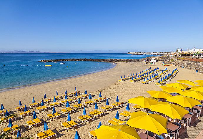 Playa Blanca . - Vista Faro . (Fotogalerie) }}