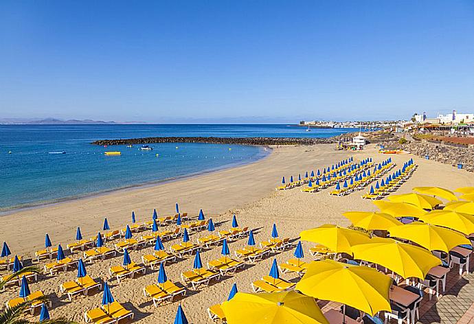 Playa Blanca . - Villa Tamia . (Photo Gallery) }}