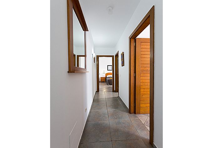 Hallway . - Villa Blanca . (Photo Gallery) }}