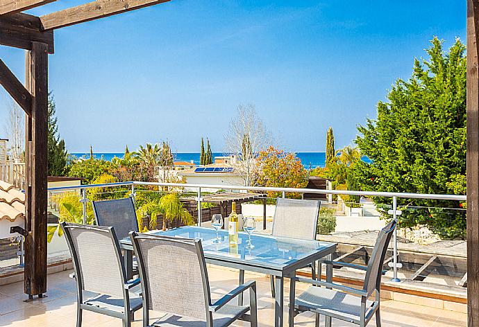 Upper terrace with sea views . - Villa Thalassa . (Photo Gallery) }}